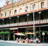 Plaza Hotel - Grafton Accommodation