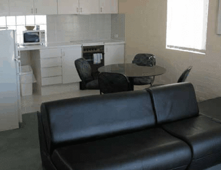 Cambridge Atrium - Grafton Accommodation 5