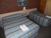 KY COUNTRY ROADS MOTOR INN - Grafton Accommodation 3