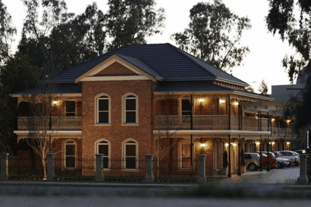 Carlyle Suites  Apartments - Grafton Accommodation