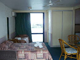 Club Surfers - Grafton Accommodation
