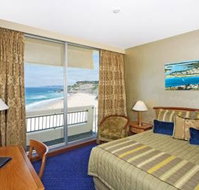 Quality Hotel Noahs on the Beach - Grafton Accommodation