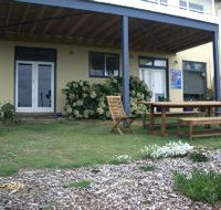 Victor Apartments - Cheri-On-Sea Apartment - Grafton Accommodation