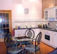 Quandong Apartments