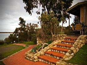 Ulonga Lodge - Grafton Accommodation 0