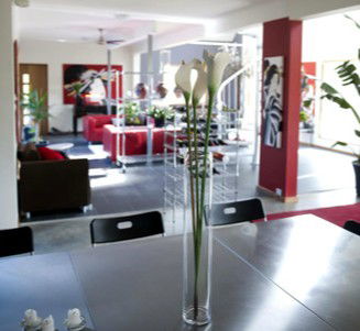 Victor Harbor Waterhouse Retreat - Grafton Accommodation 1
