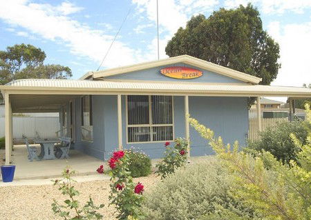 Ocean Break - Grafton Accommodation 1