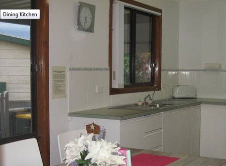 Ocean Break - Grafton Accommodation 2