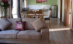 Lazy Days B&B Cottage - Grafton Accommodation 1