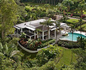 Rainforest Estate - Grafton Accommodation 0
