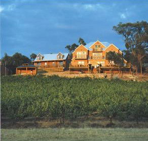 Warrenmang Vineyard & Resort - Grafton Accommodation 4