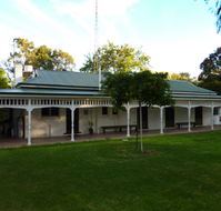 Lake Victoria Station Lodge - Grafton Accommodation