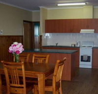 Riverland Holiday Cottage - Grafton Accommodation