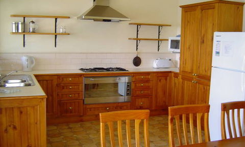 Amaroo On The Waterfront - Grafton Accommodation 2