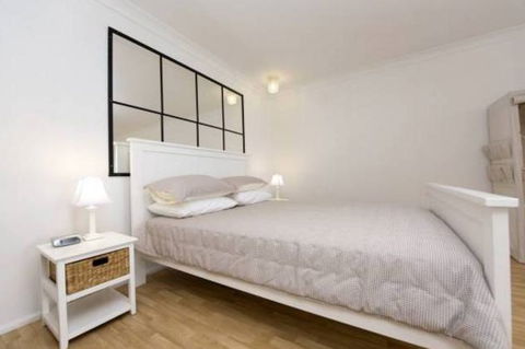A Beach House On Sunset - Grafton Accommodation 3