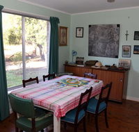 Ramsay Retro Farmstay - Grafton Accommodation