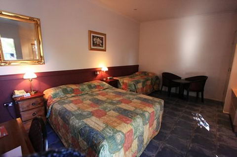 Xenia Central Studio Accommodation - Grafton Accommodation 2