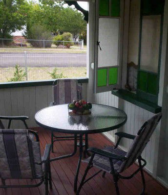 Dillons Cottage - Grafton Accommodation 1