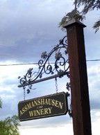 Hope Cottage Country Retreat At Assmanshausen Winery - Grafton Accommodation 3