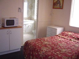 Affordable Accommodation Proserpine - Grafton Accommodation 4