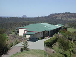 Eyrie Escape - Grafton Accommodation 2