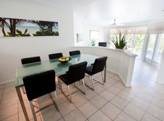 Port Douglas Beachfront Terraces - Grafton Accommodation 1