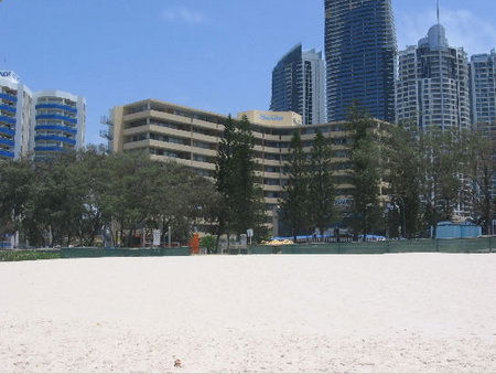 At The Sands Holiday Apartments - Grafton Accommodation 4