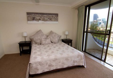 Ocean Royale Apartments - Grafton Accommodation 3