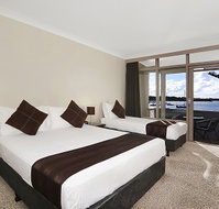 Waters Edge Country Comfort - Grafton Accommodation