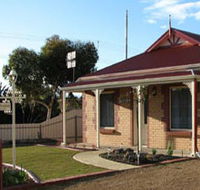 Brooking Cottage - Grafton Accommodation
