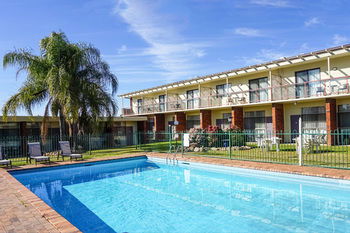 Econo Lodge Tamworth - Grafton Accommodation 12