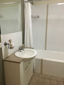 Waldorf The Entrance Serviced Apartments - Grafton Accommodation 10