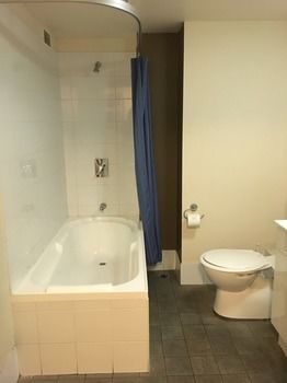 Waldorf The Entrance Serviced Apartments - Grafton Accommodation 11
