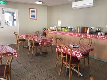 Waldorf The Entrance Serviced Apartments - Grafton Accommodation 17