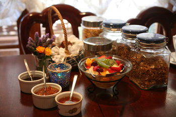 Lavender House B&B - Grafton Accommodation 4