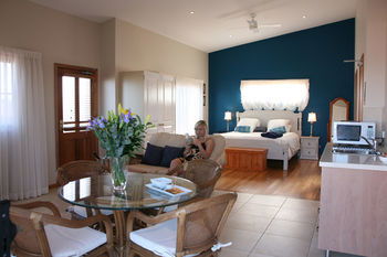 Lavender House B&B - Grafton Accommodation 12