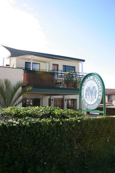 Lavender House B&B - Grafton Accommodation 24