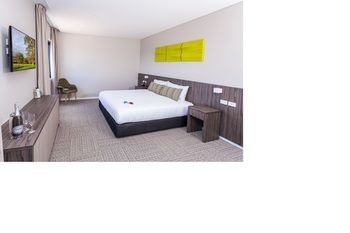 Ibis Styles The Entrance - Grafton Accommodation 1