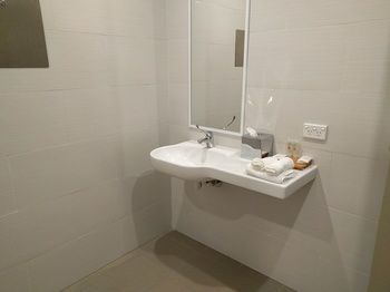 Ibis Styles The Entrance - Grafton Accommodation 14