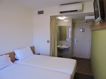 Ibis Budget Sydney Olympic Park - Grafton Accommodation 2