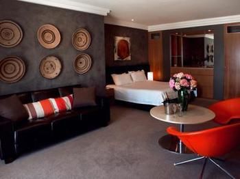 Hotel Ravesis - Grafton Accommodation 0