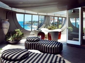 Hotel Ravesis - Grafton Accommodation 1