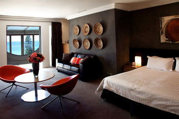 Hotel Ravesis - Grafton Accommodation 9