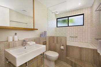 Jacaranda Noosa - Grafton Accommodation 4