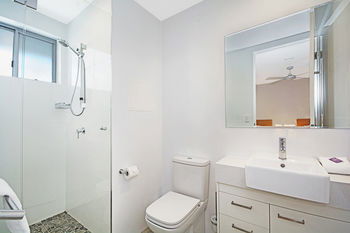 Jacaranda Noosa - Grafton Accommodation 5