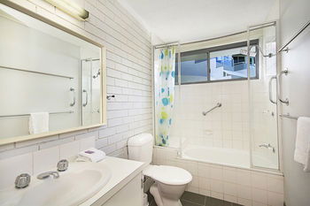 Jacaranda Noosa - Grafton Accommodation 50