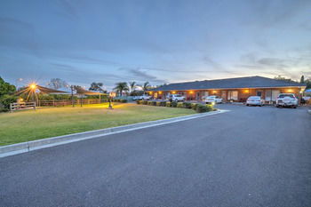 Cadman Motor Inn & Apartments - Grafton Accommodation 26