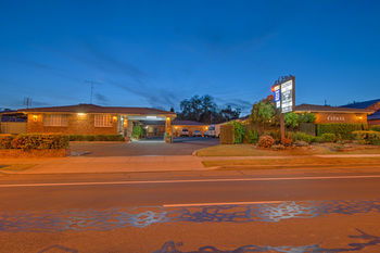 Cadman Motor Inn & Apartments - Grafton Accommodation 29