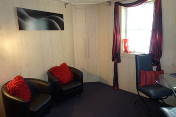 The Retreat At Froog-Moore Park - Grafton Accommodation 10