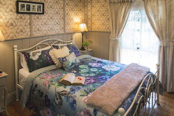 The Heart Of Emerald Bed & Breakfast - Grafton Accommodation 5